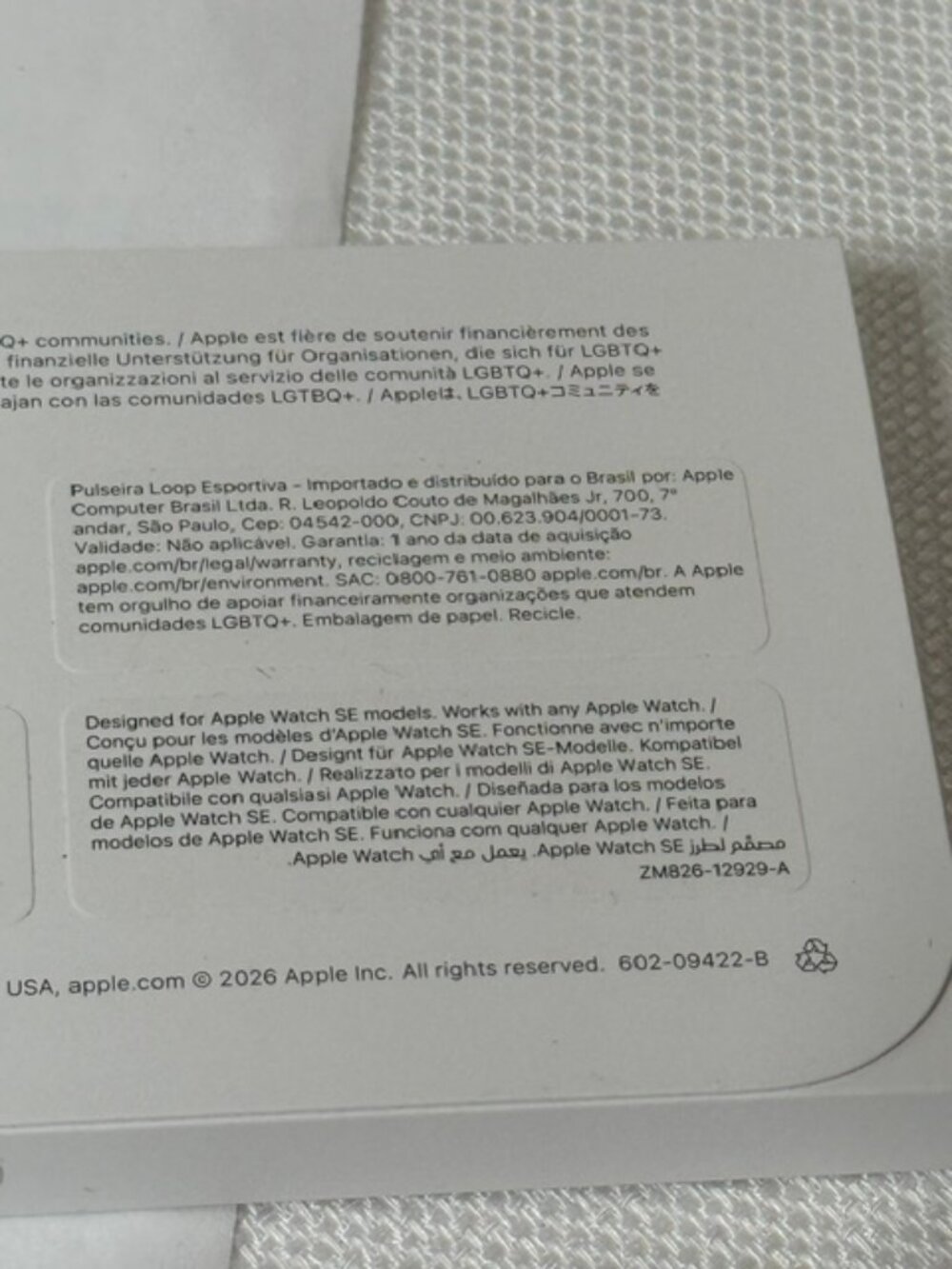 Apple 40 MM multi-color sport band NIB - Picture 6 of 6